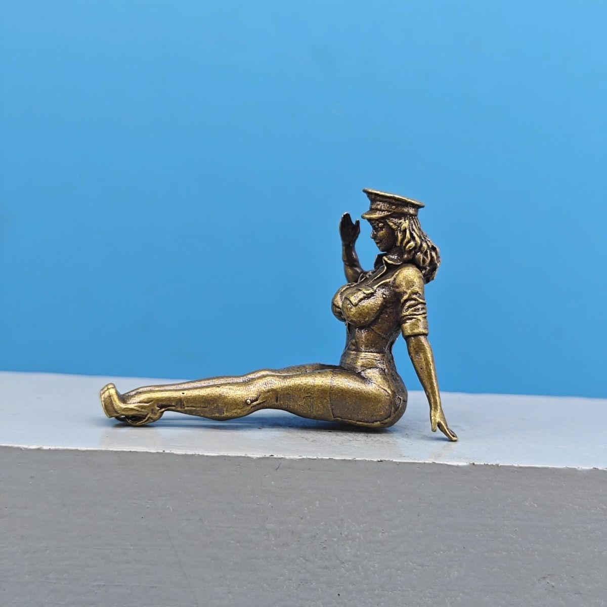 Vintage Collectible Cars - Massive Messing-Miniatur-Mädchenfigur Retro Vintage Metallstatue Winzige