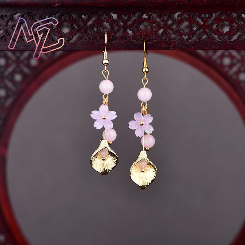 Rosa natürliche Jade-Blumen-Oh – Vintage Item Bewertung und Preis
